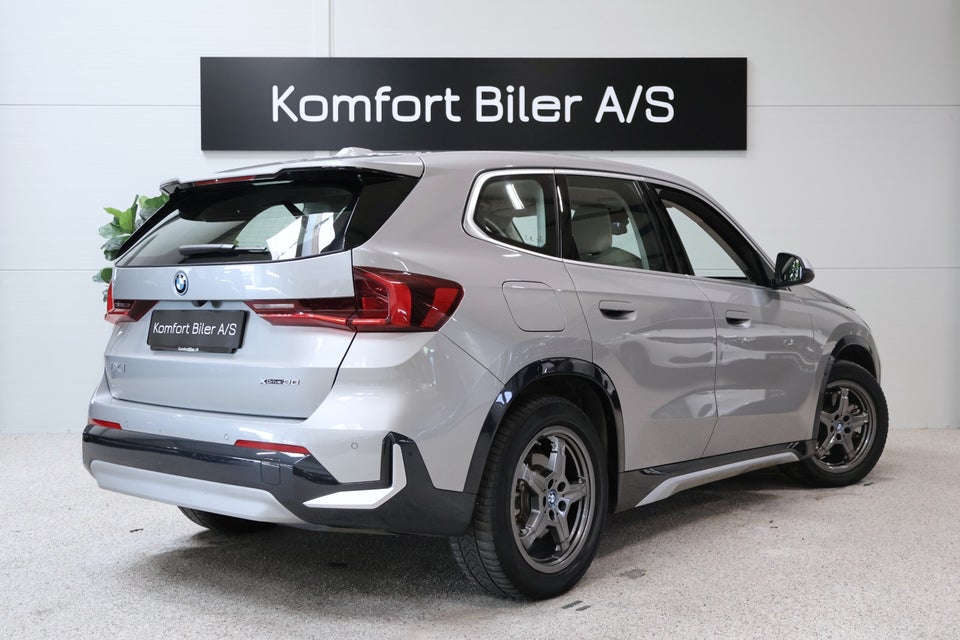 BMW iX1 xDrive30 X-Line 5d