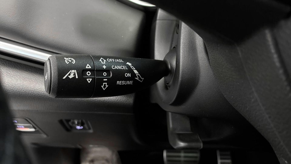 MG Marvel R Luxury 5d