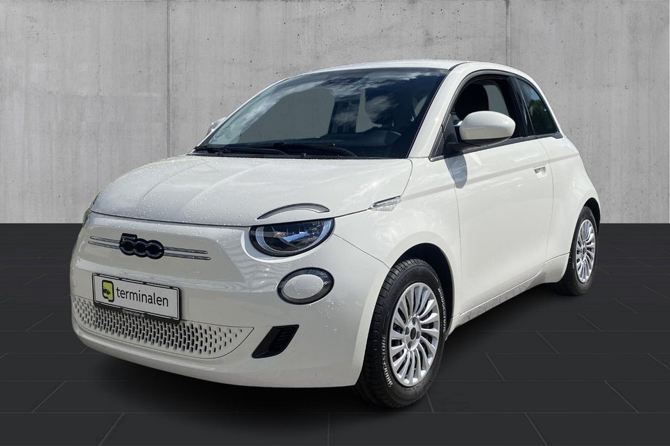 Fiat 500e 42 Icon 3d