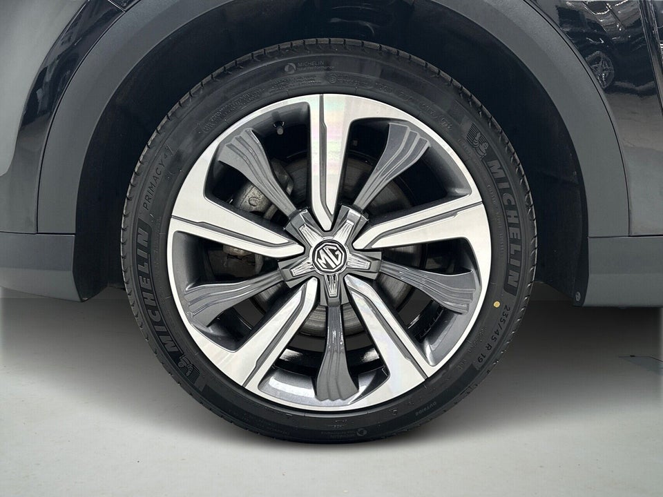 MG Marvel R Luxury 5d