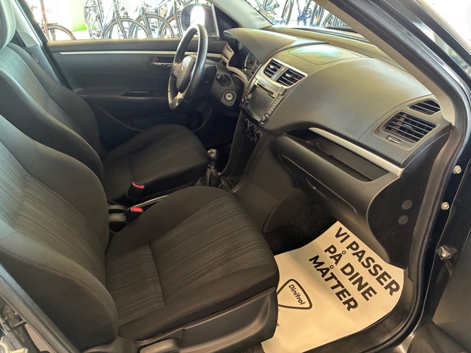 Suzuki Swift 1,2 Dualjet Style 5d