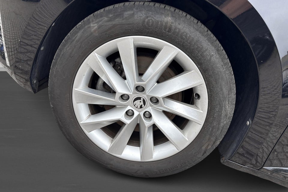 Skoda Superb 1,4 TSi iV Plus Combi DSG 5d
