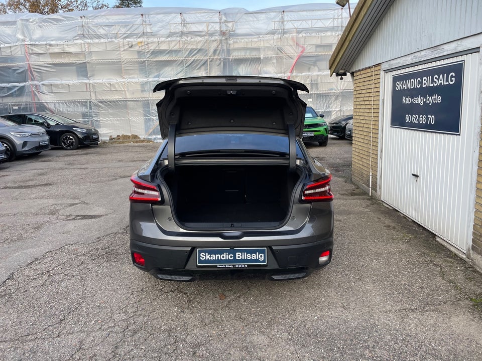 Citroën ë-C4 X 50 Shine 4d