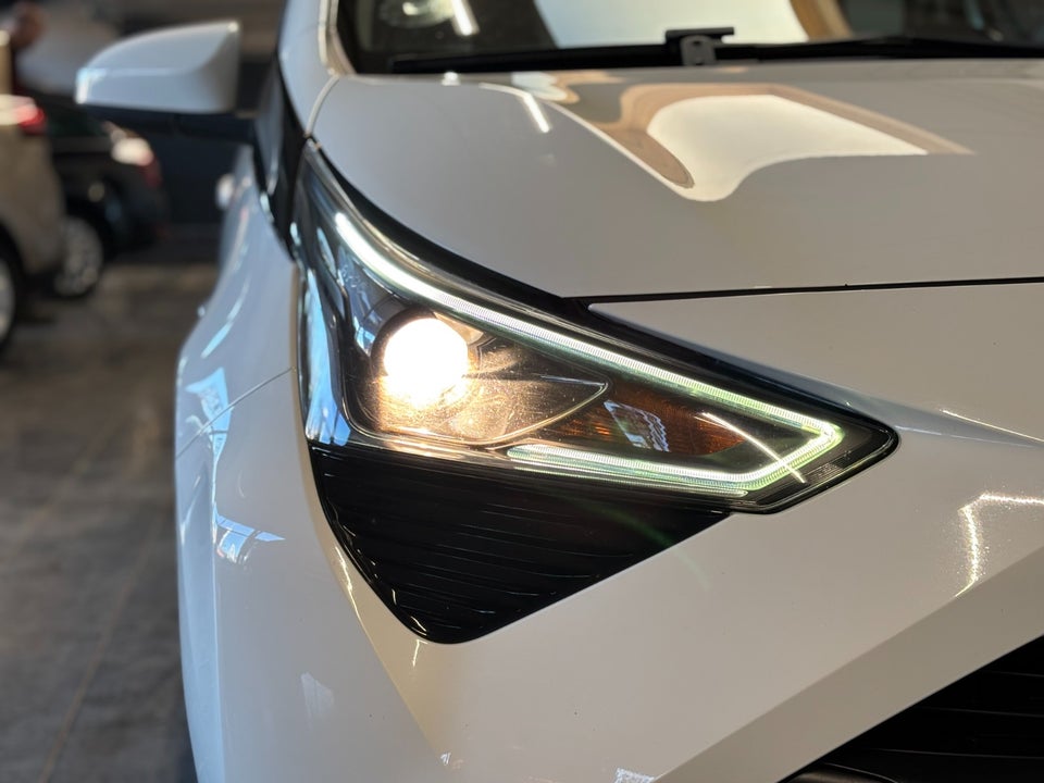 Toyota Aygo 1,0 VVT-i x-pose 5d