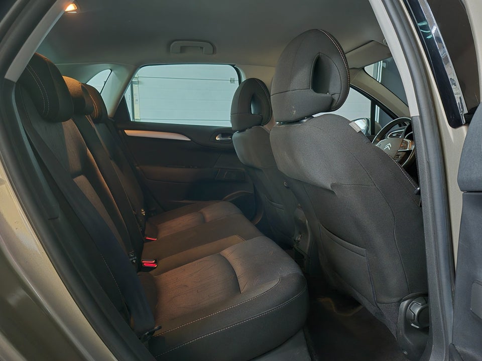 Citroën C4 1,6 e-HDi 112 Seduction E6G 5d
