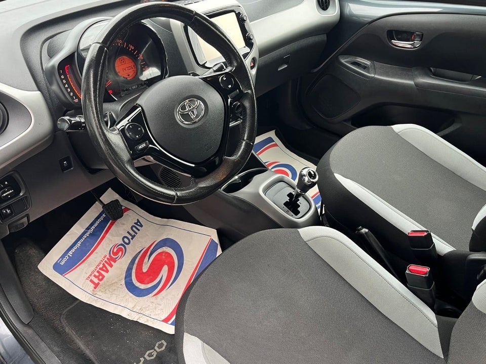 Toyota Aygo 1,0 VVT-i x-black II x-shift 5d