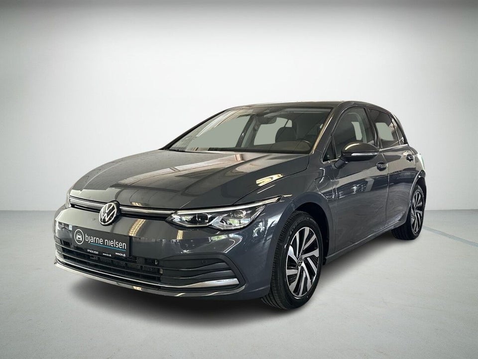 VW Golf VIII 1,4 eHybrid DSG 5d