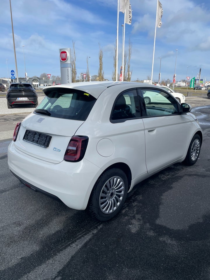 Fiat 500e 42 Icon 3d