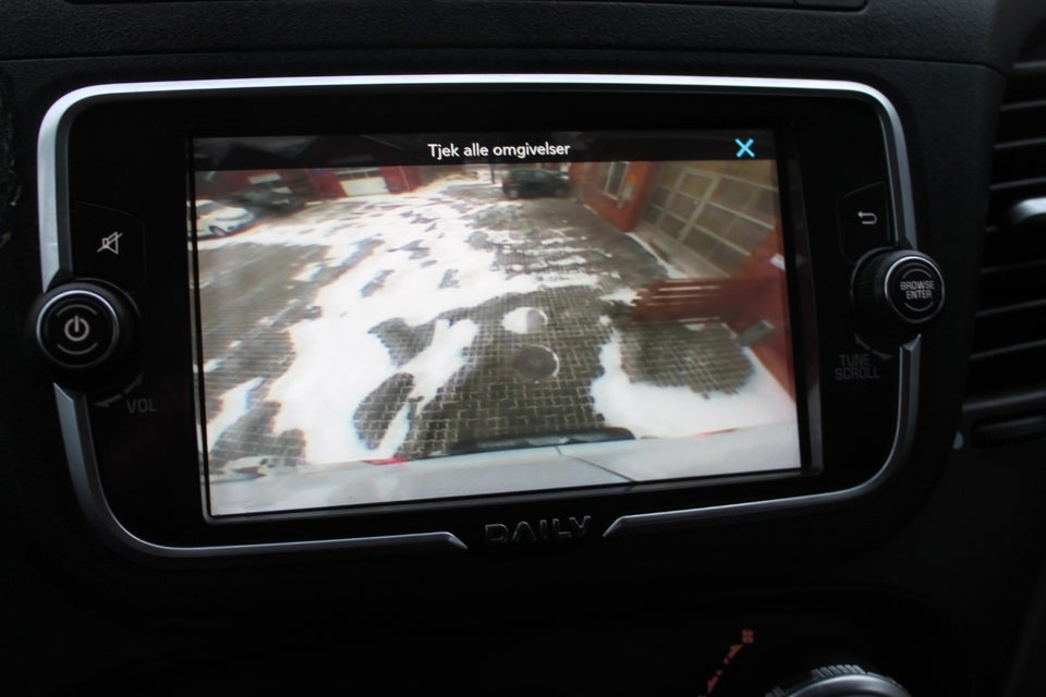 Iveco Daily 2,3 35S16 18m³ Van AG8