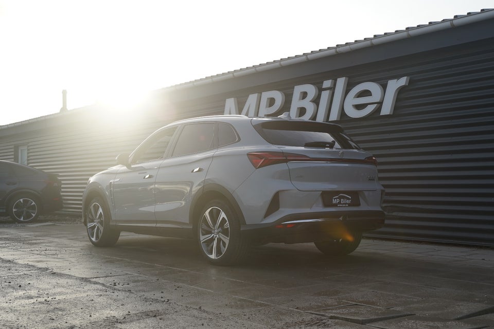 MG Marvel R Performance 5d