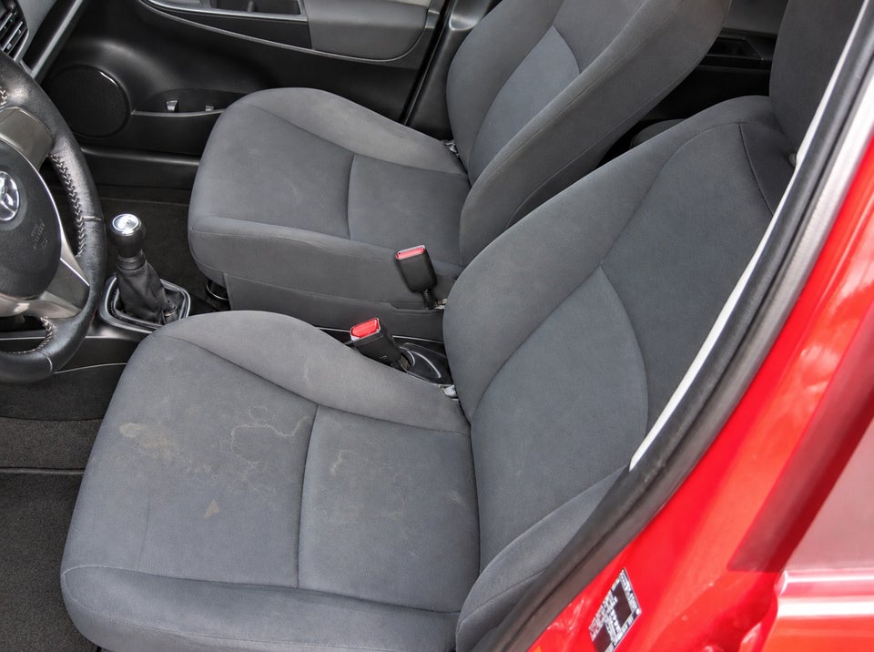Toyota Yaris 1,0 VVT-i T1 Style 5d