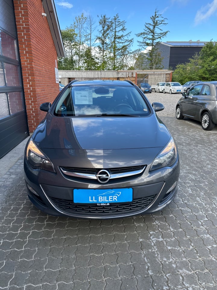 Opel Astra 1,4 T 140 Enjoy Sports Tourer 5d