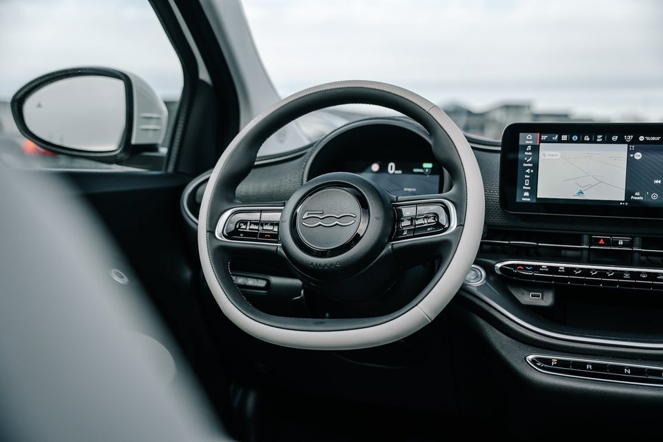 Fiat 500e 42 la Prima by Bocelli Cabrio 2d