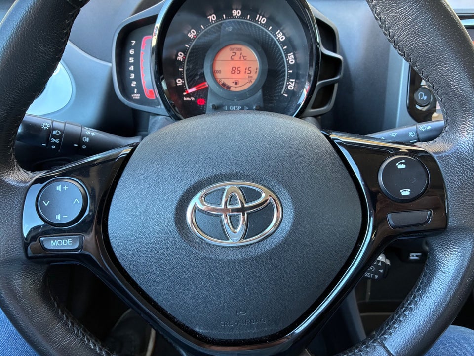 Toyota Aygo 1,0 VVT-i x-pression 5d