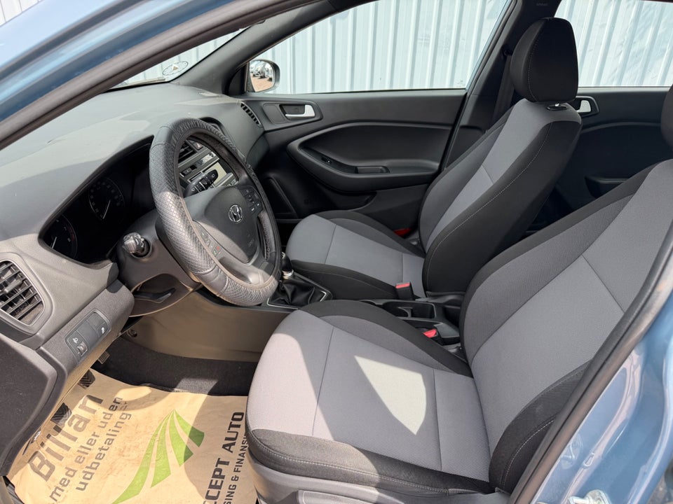 Hyundai i20 1,25 Fresh 5d