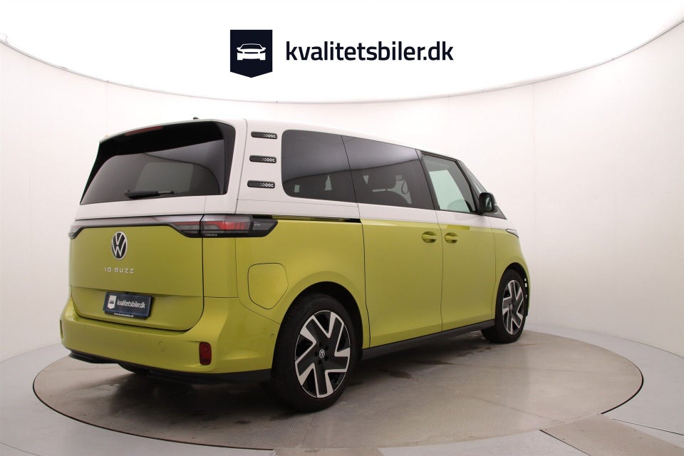 VW ID.Buzz 77 Pro SWB 5d