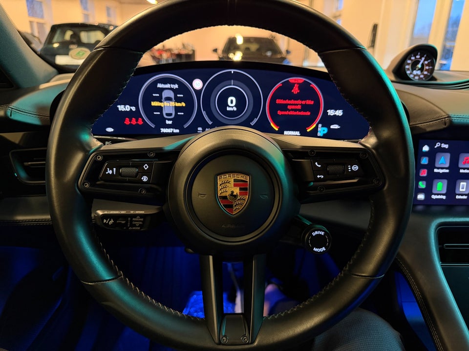 Porsche Taycan 4 Performance+ Cross Turismo 5d