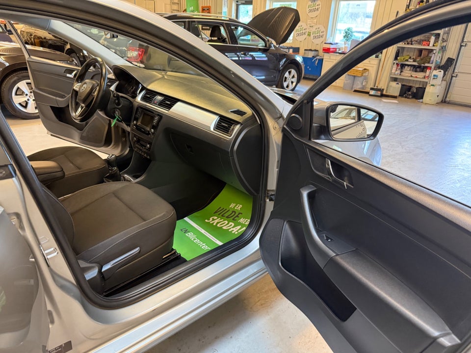 Skoda Rapid 1,2 TSi 110 Ambition Spaceback 5d
