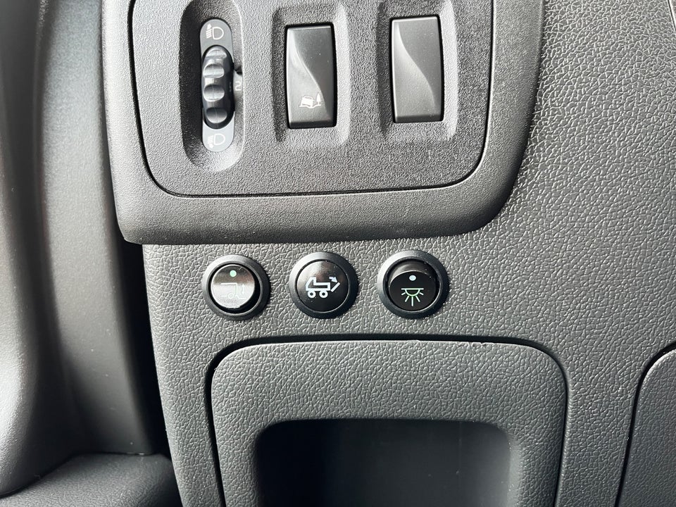 Renault Master III T35 2,3 dCi 170 Alukasse m/lift 2d