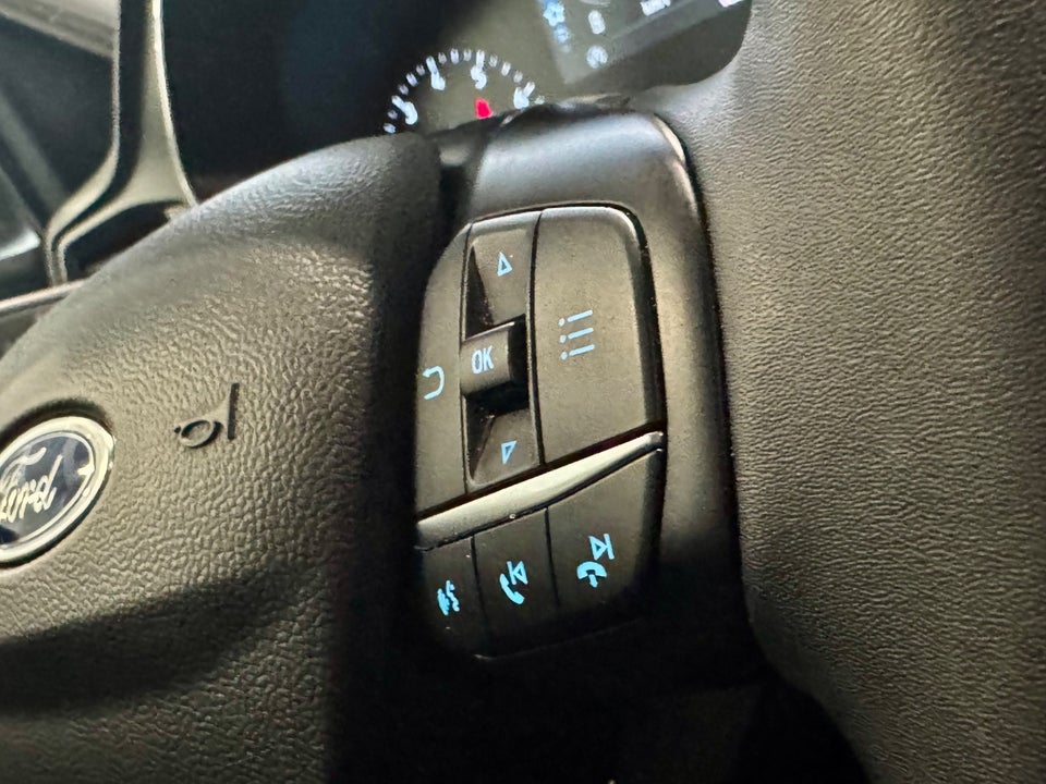 Ford Focus 1,0 EcoBoost mHEV Titanium 5d