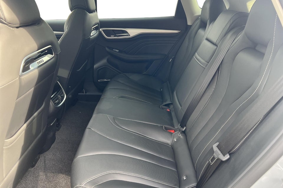 MG Marvel R Performance 5d