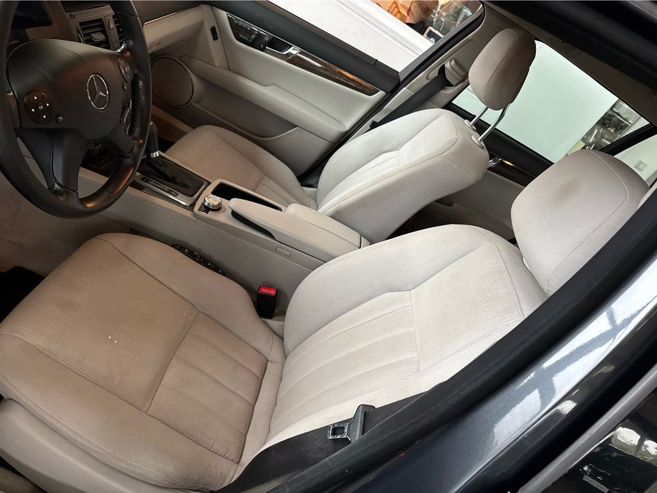 Mercedes C220 2,2 CDi Avantgarde stc. aut. 5d