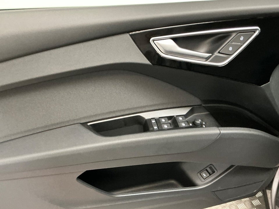 Audi Q4 e-tron 45 S-line 5d