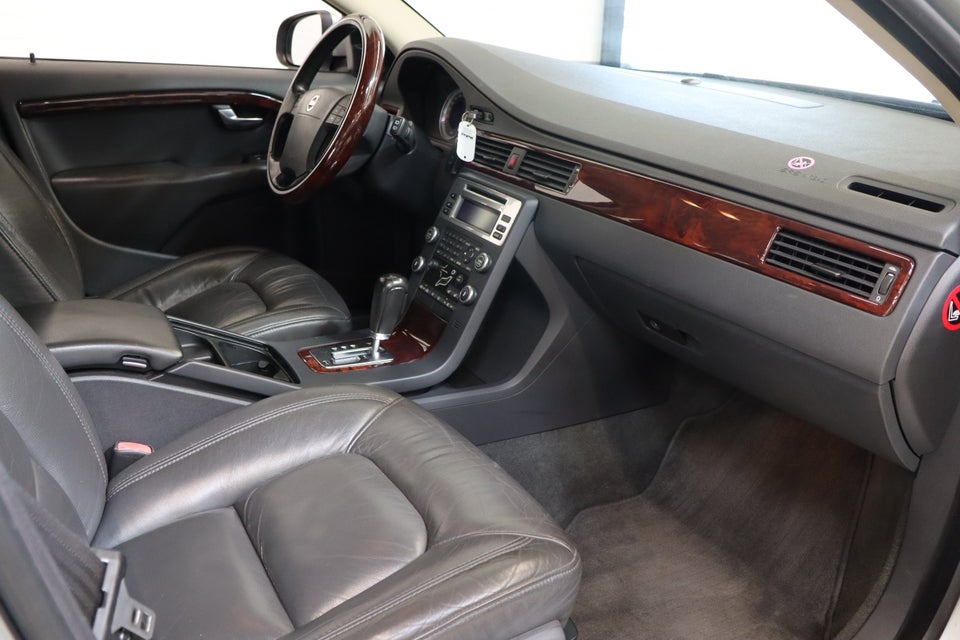 Volvo V70 3,0 T6 aut. AWD 5d