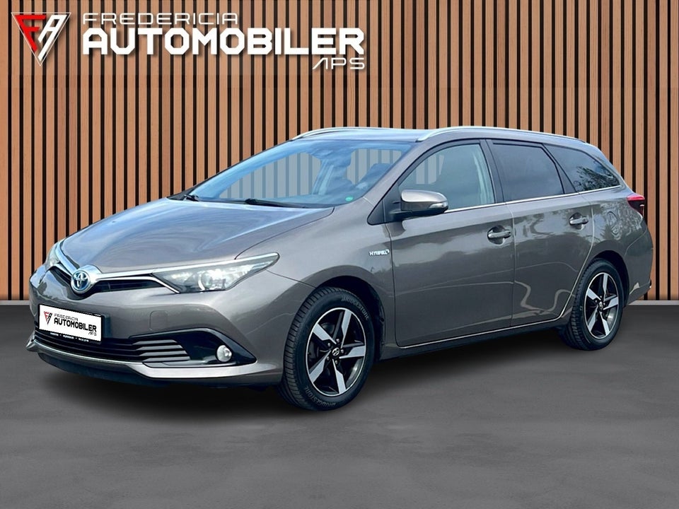 Toyota Auris 1,8 Hybrid H2 Touring Sports CVT 5d