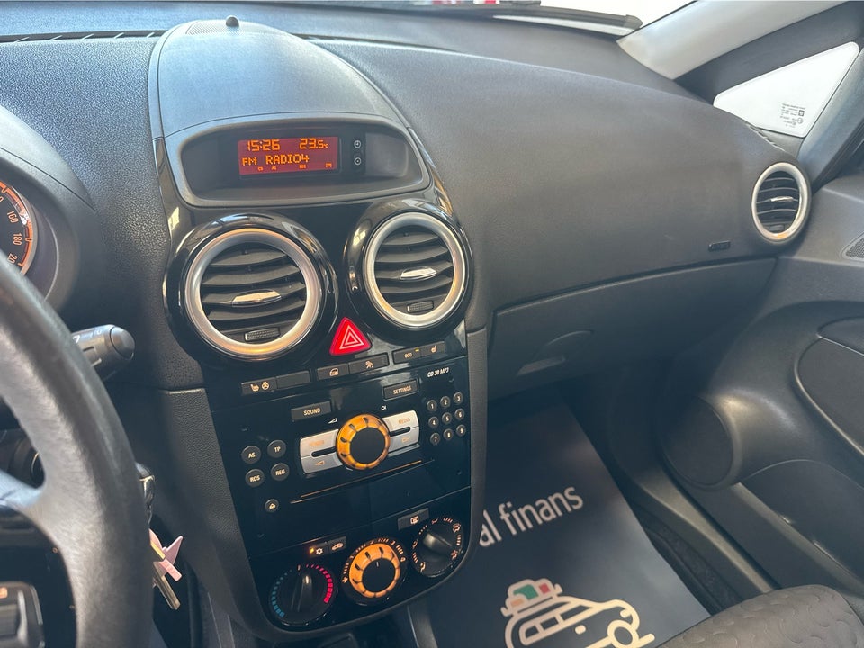 Opel Corsa 1,4 16V Cosmo 5d