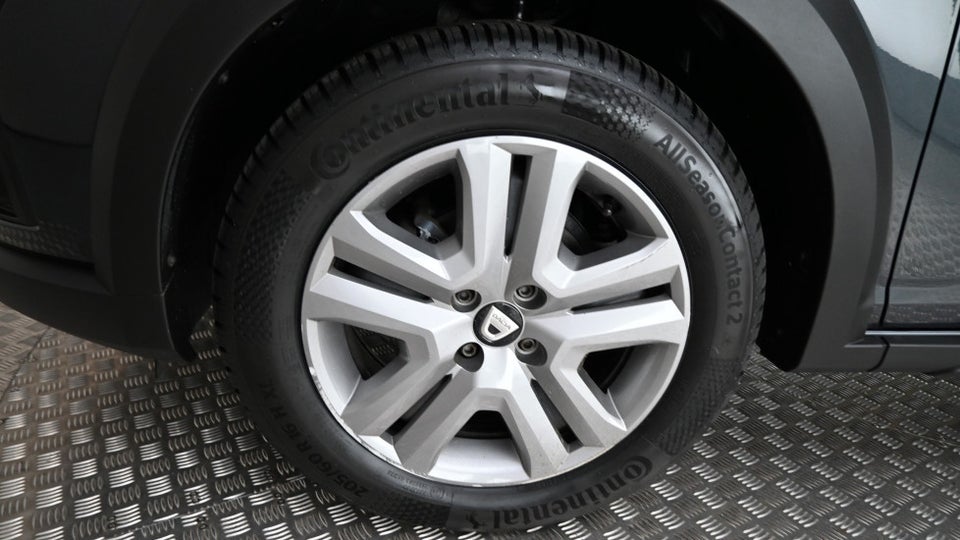 Dacia Sandero 1,0 TCe 90 Essential 5d