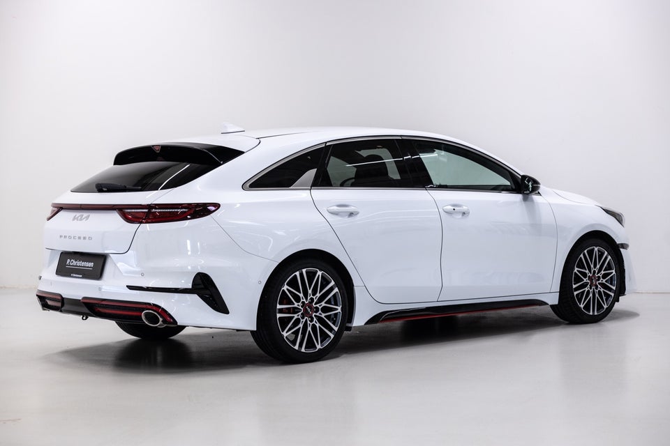 Kia ProCeed 1,6 T-GDi GT DCT 5d