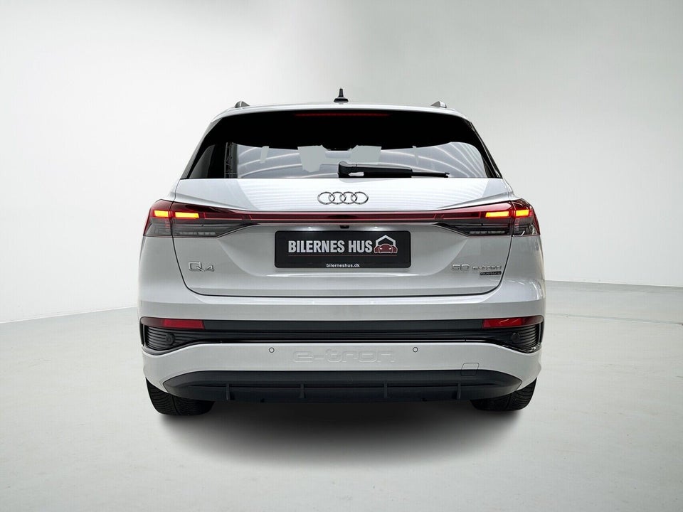 Audi Q4 e-tron 50 S-line quattro 5d