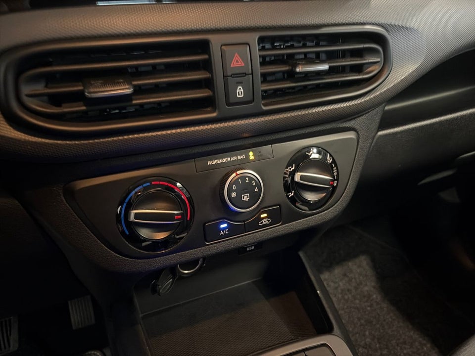 Hyundai i10 1,0 MPi Essential AMT 5d