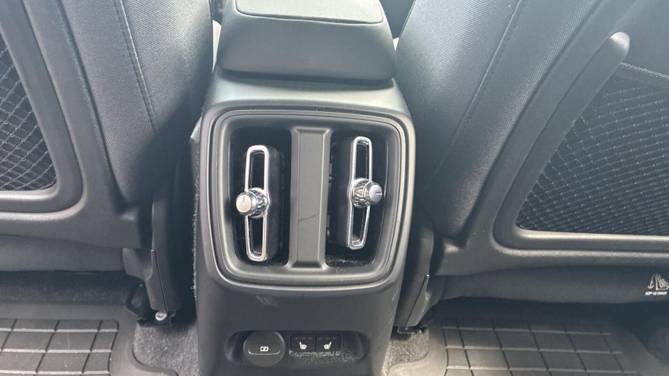 Volvo EX40 Extended Range Plus 5d