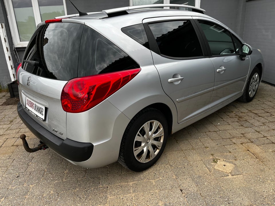 Peugeot 207 1,6 HDi 110 Premium SW 5d