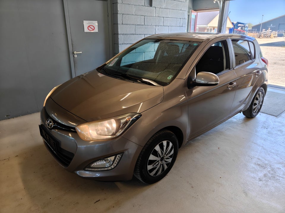 Hyundai i20 1,25 Comfort 5d