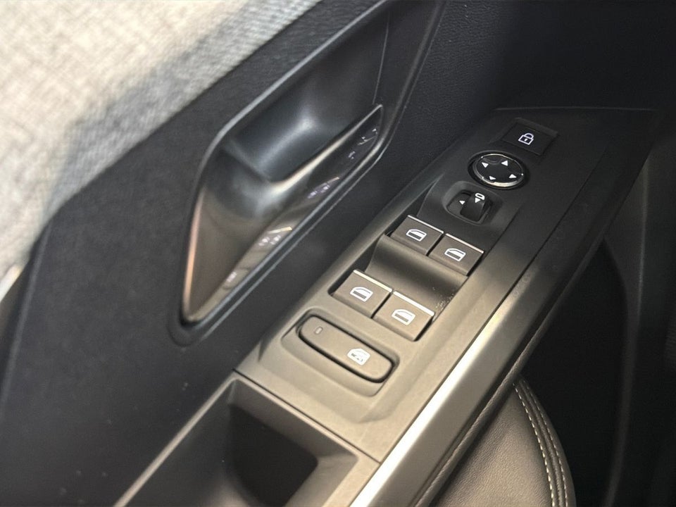 Peugeot e-5008 77 GT Pack 7prs 5d