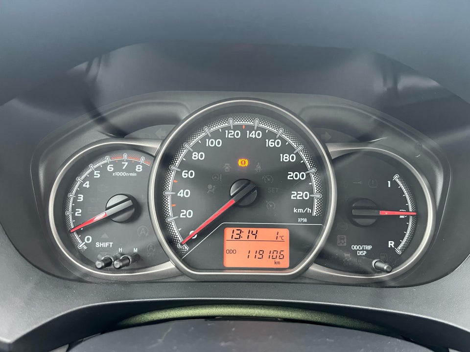 Toyota Yaris 1,0 VVT-i T2 5d