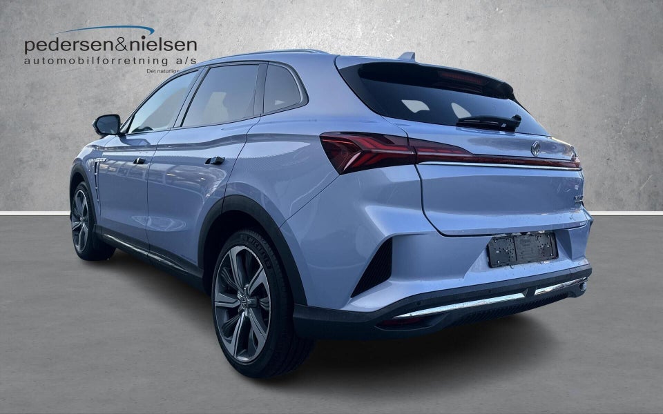 MG Marvel R Luxury 5d