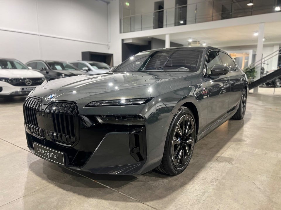 BMW i7 xDrive60 M-Sport 4d