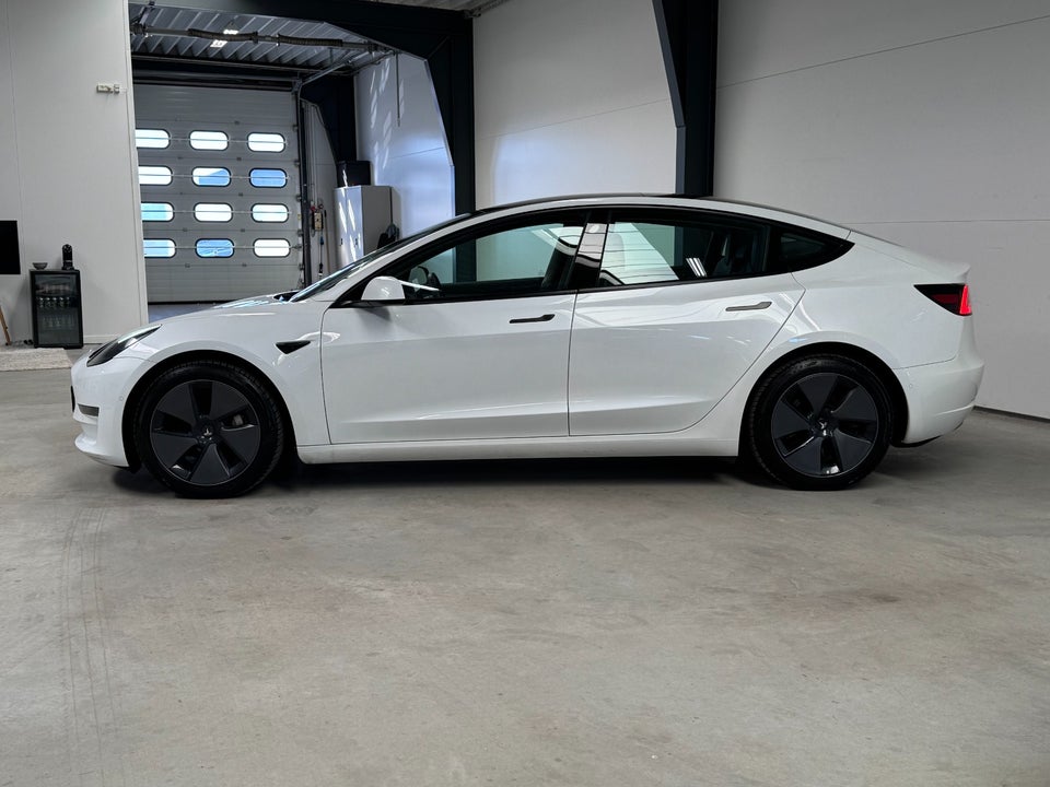 Tesla Model 3 Long Range AWD 4d