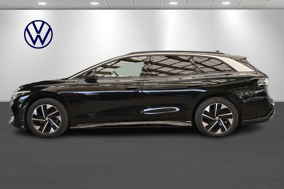 VW ID.7 77 Style+ Tourer 5d