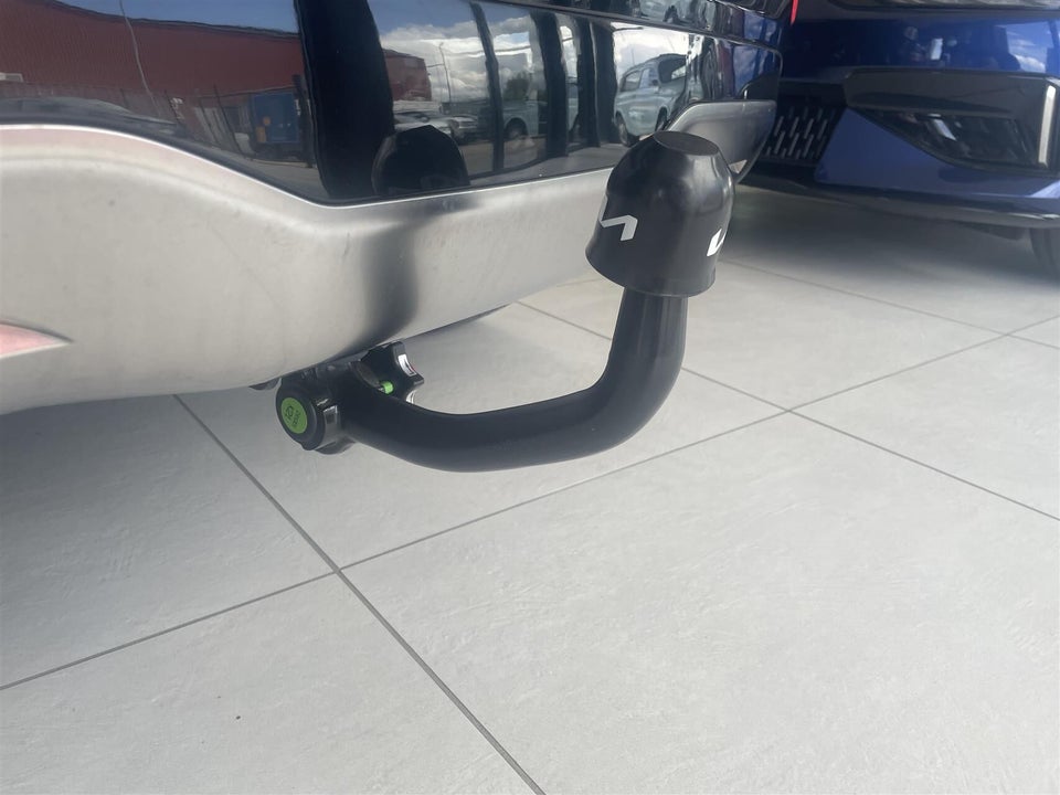 Kia Niro 64 EV Access Plus 5d