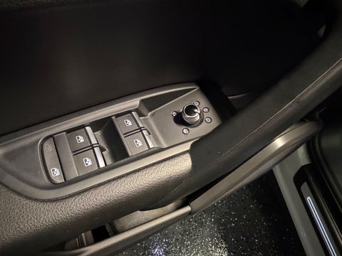 Audi Q5 2022 — miniature 11