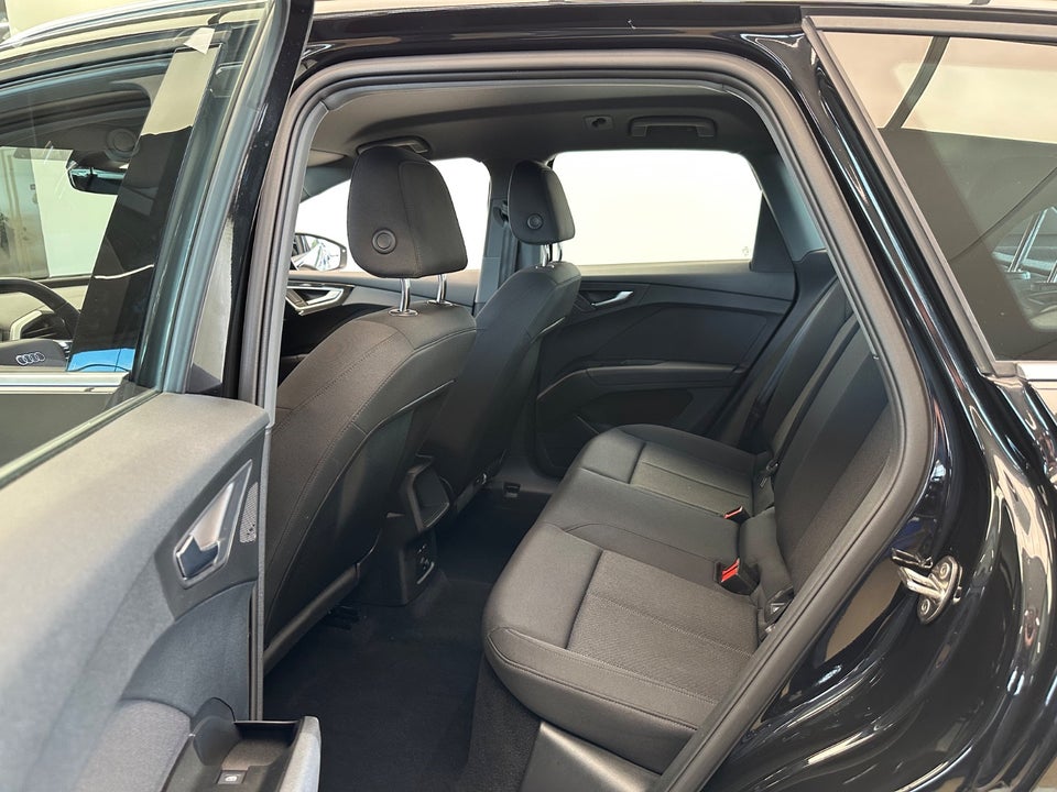 Audi Q4 e-tron 45 Progress 5d