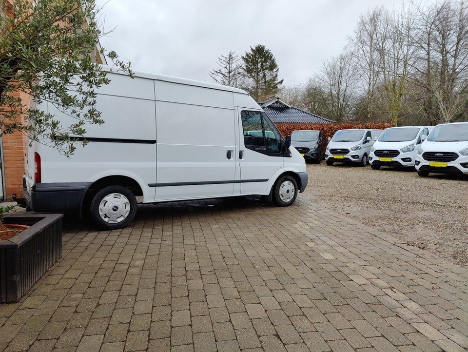 Ford Transit 300M Van 2,2 TDCi 125 Trend FWD 4d