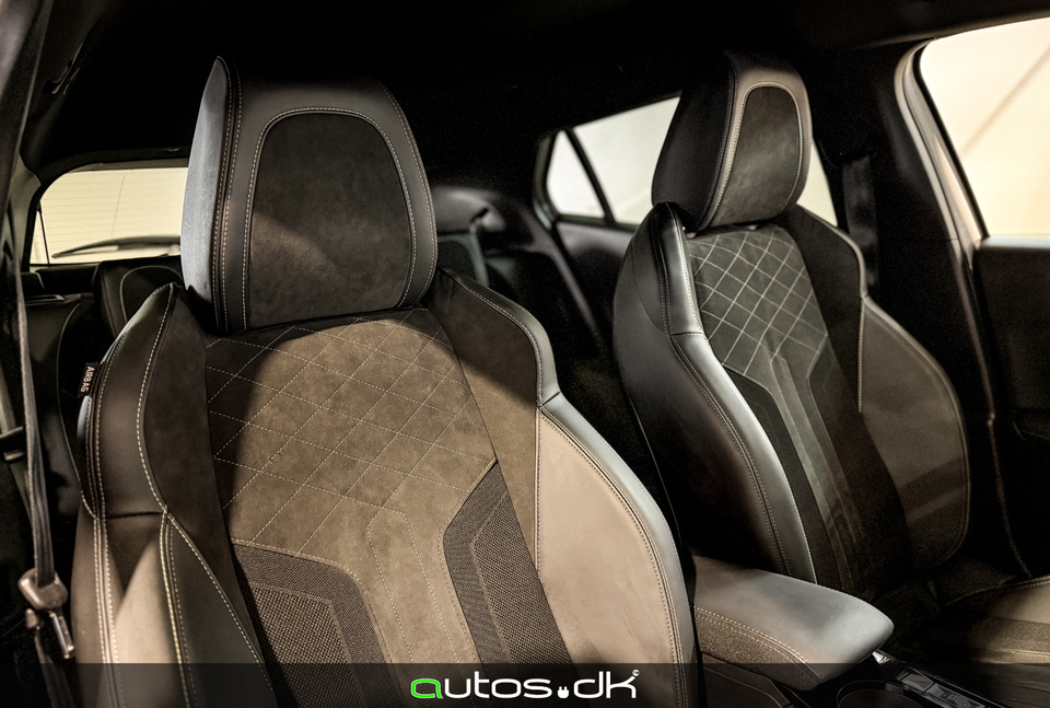 Peugeot e-2008 50 GT Premium 5d