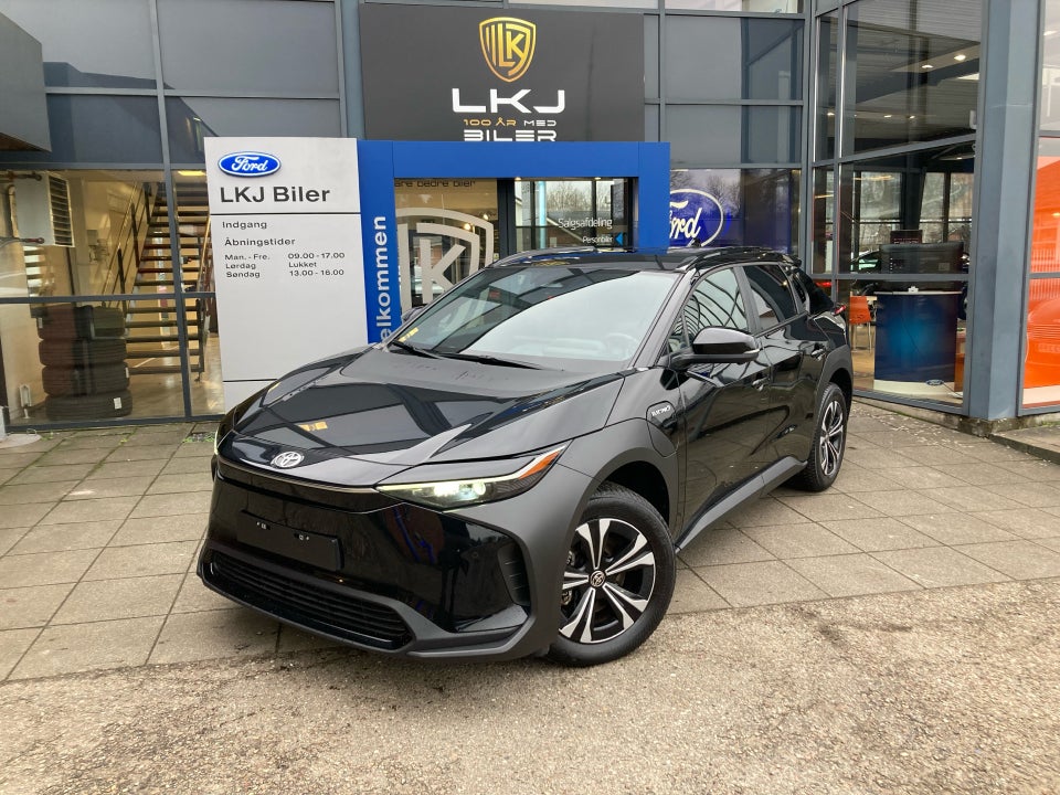 Toyota bZ4X Active 5d