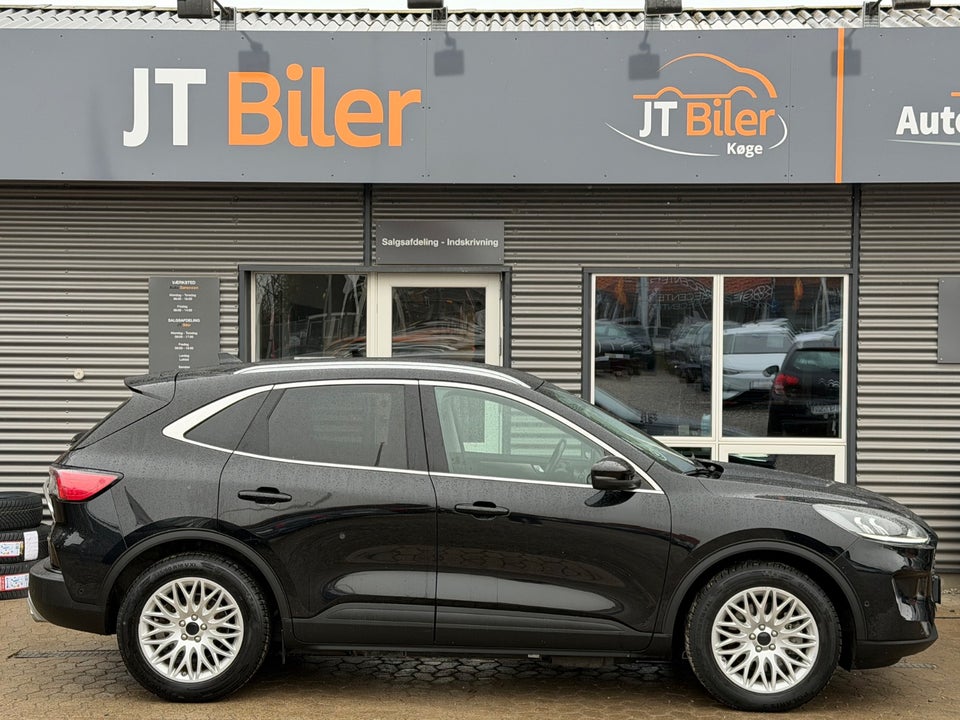 Ford Kuga 2,5 PHEV Titanium CVT 5d